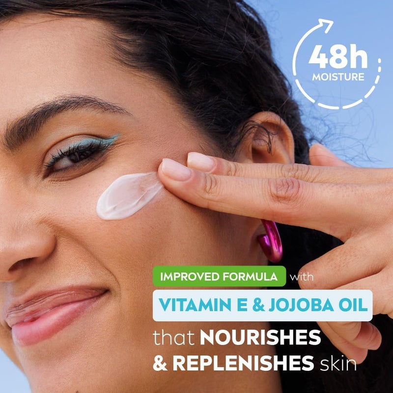 NIVEA Soft Moisturising Cream, Refreshing for Face, Body & Hands, Fast Absorbing, 3 Tubes of 75ml - Image 4